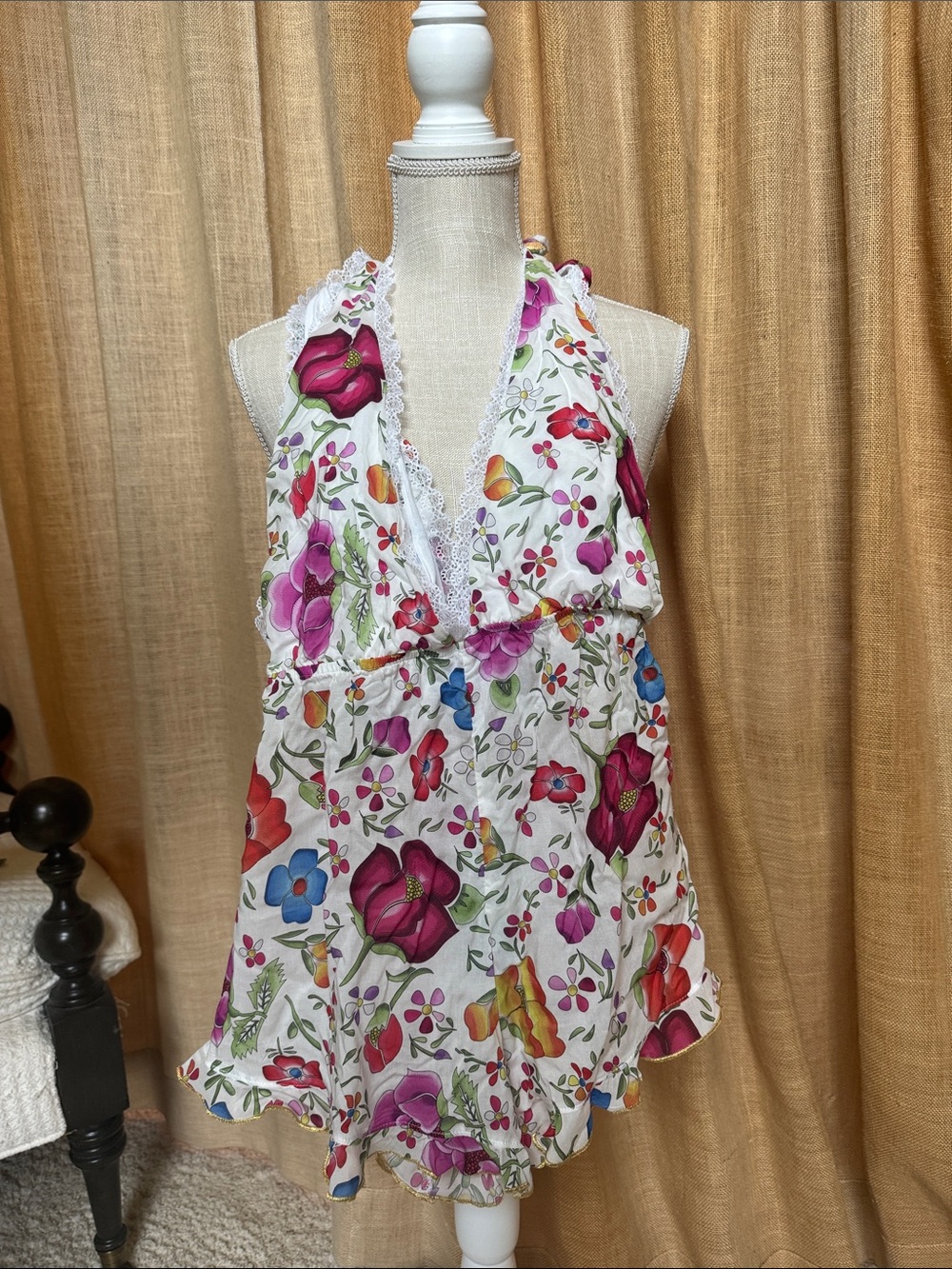 Luli Fama deep V short floral romper brand new with tags